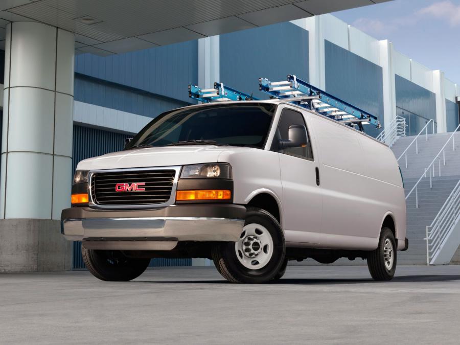 GMC Savana G2500 Cargo Van '2006